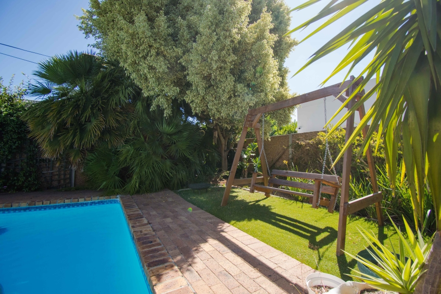 4 Bedroom Property for Sale in Parel Vallei Western Cape